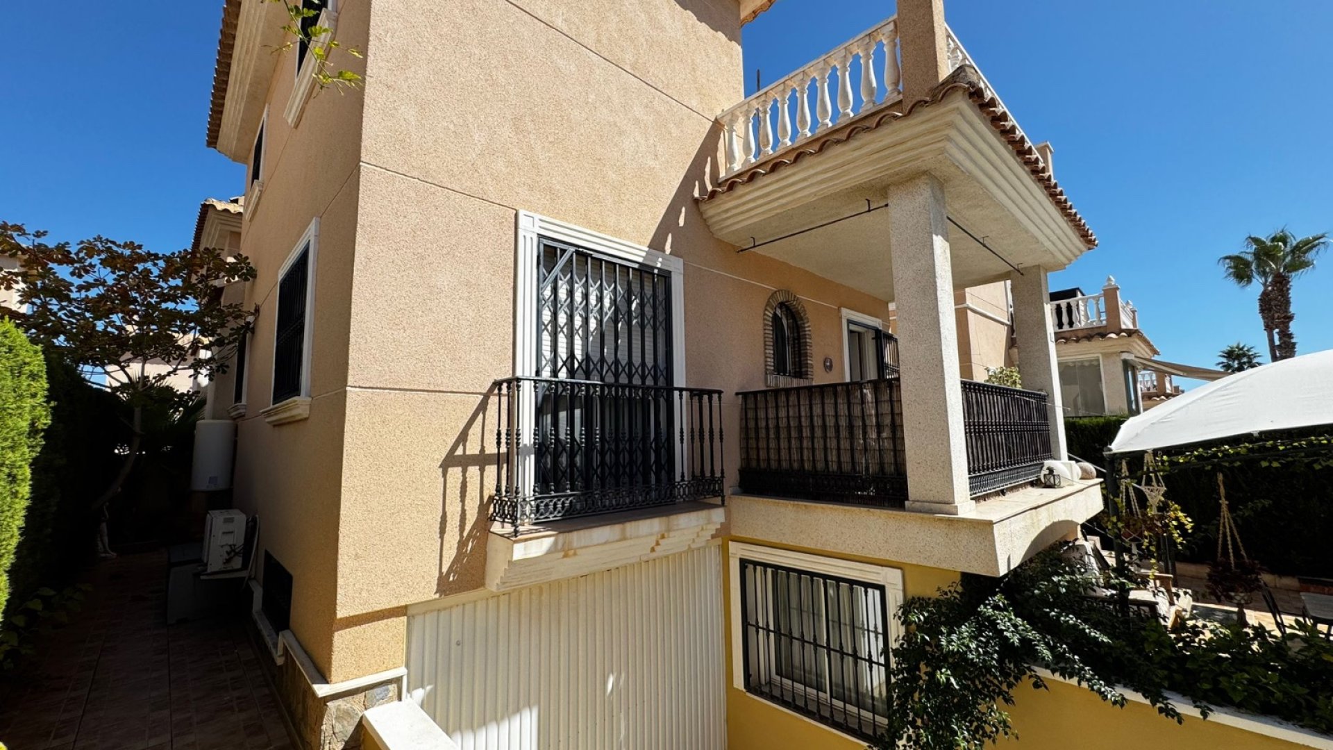 Reventa - Chalets -
Orihuela Costa - Los Altos