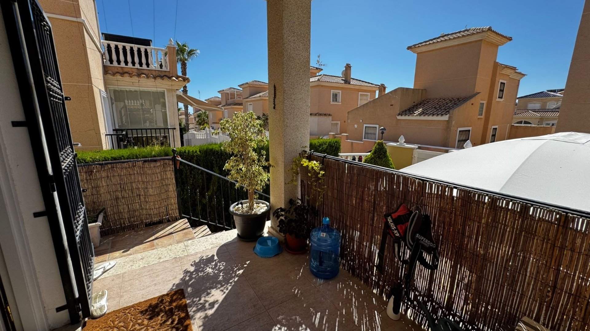 Reventa - Chalets -
Orihuela Costa - Los Altos