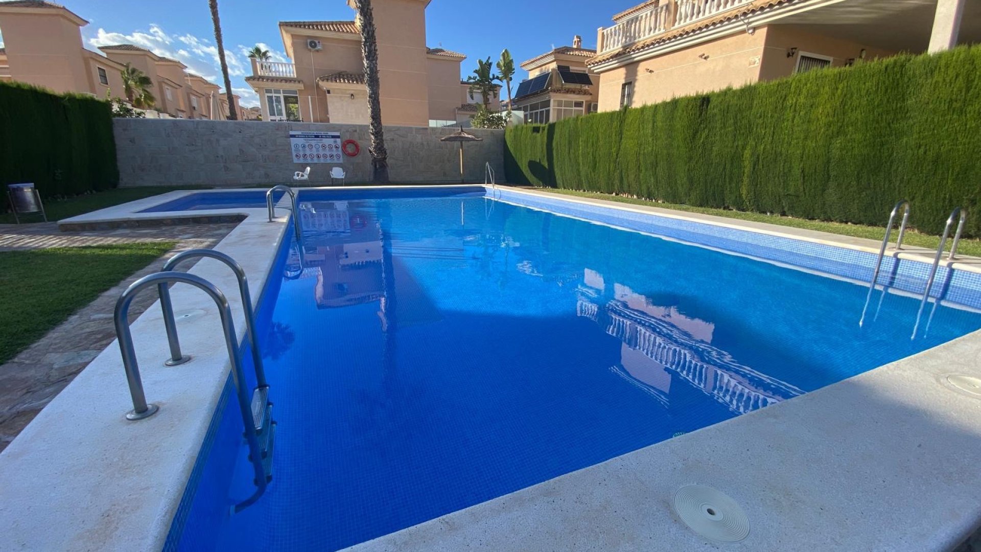 Reventa - Chalets -
Orihuela Costa - Los Altos