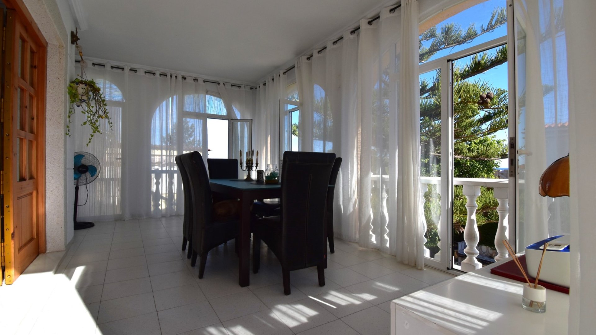 Reventa - Chalets -
Orihuela Costa - Los Balcones