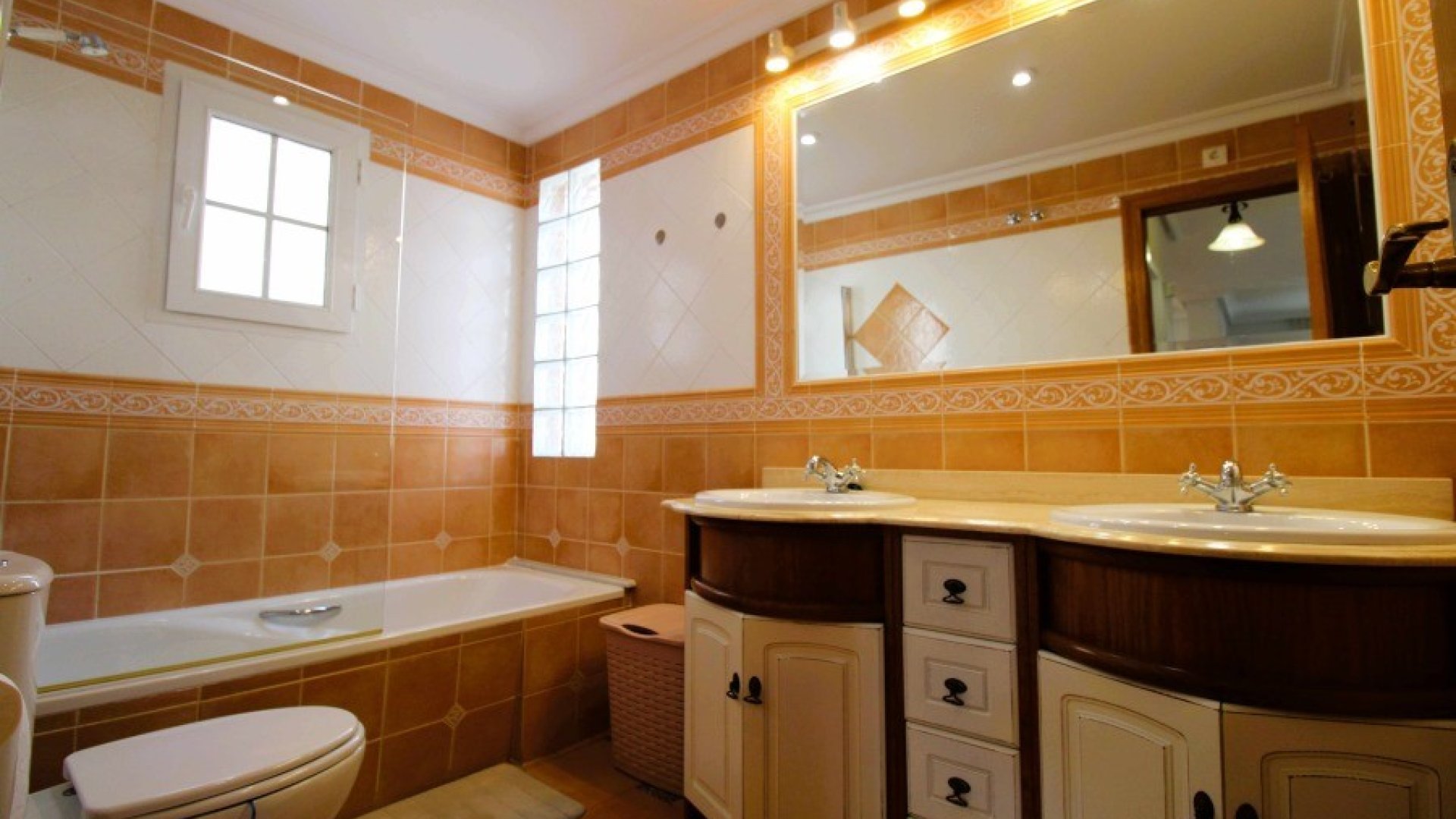 Reventa - Chalets -
Orihuela Costa - Los Dolses