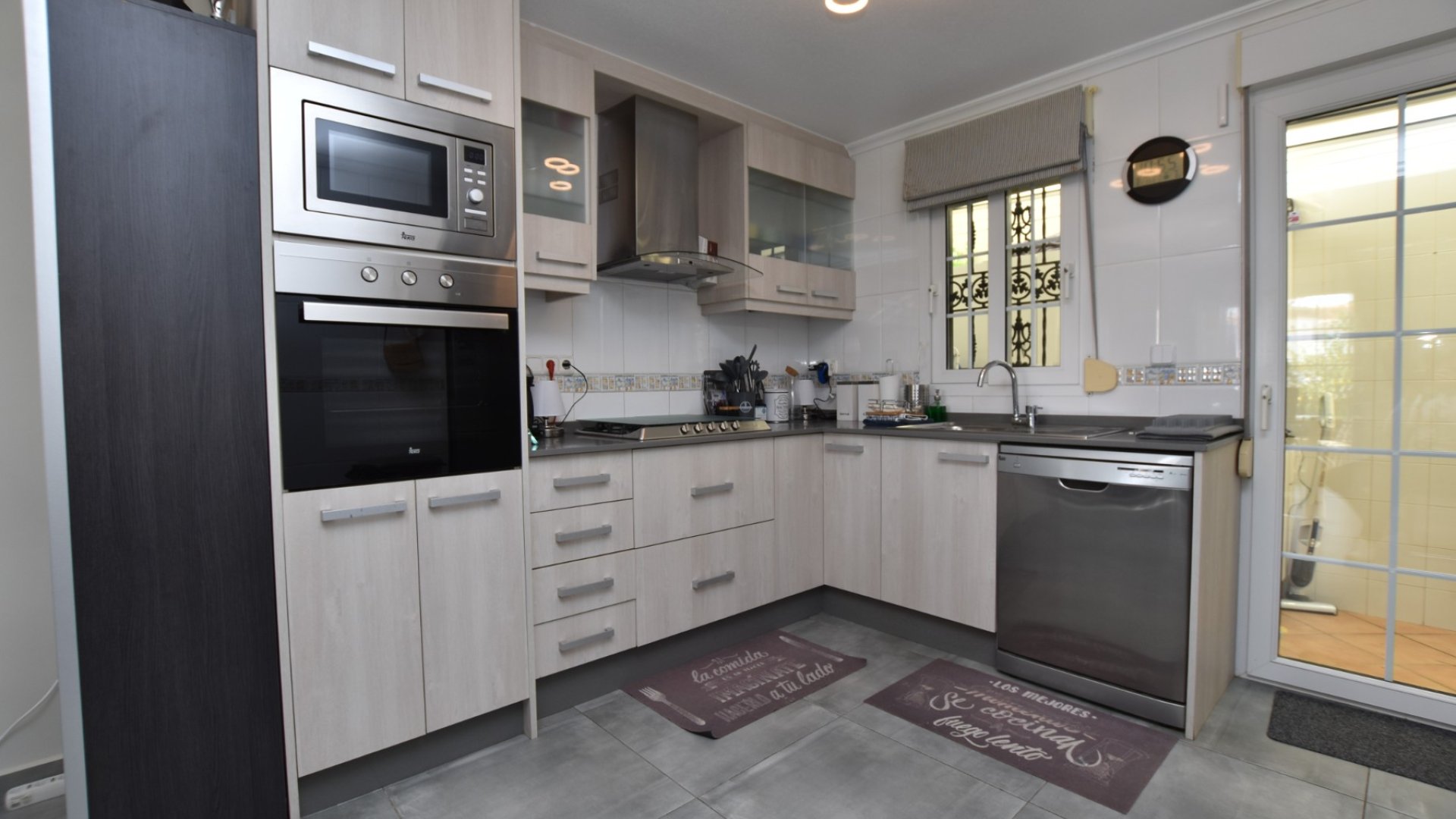 Reventa - Chalets -
Orihuela Costa - Los Dolses