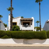 Reventa - Chalets -
Orihuela Costa - Los Dolses