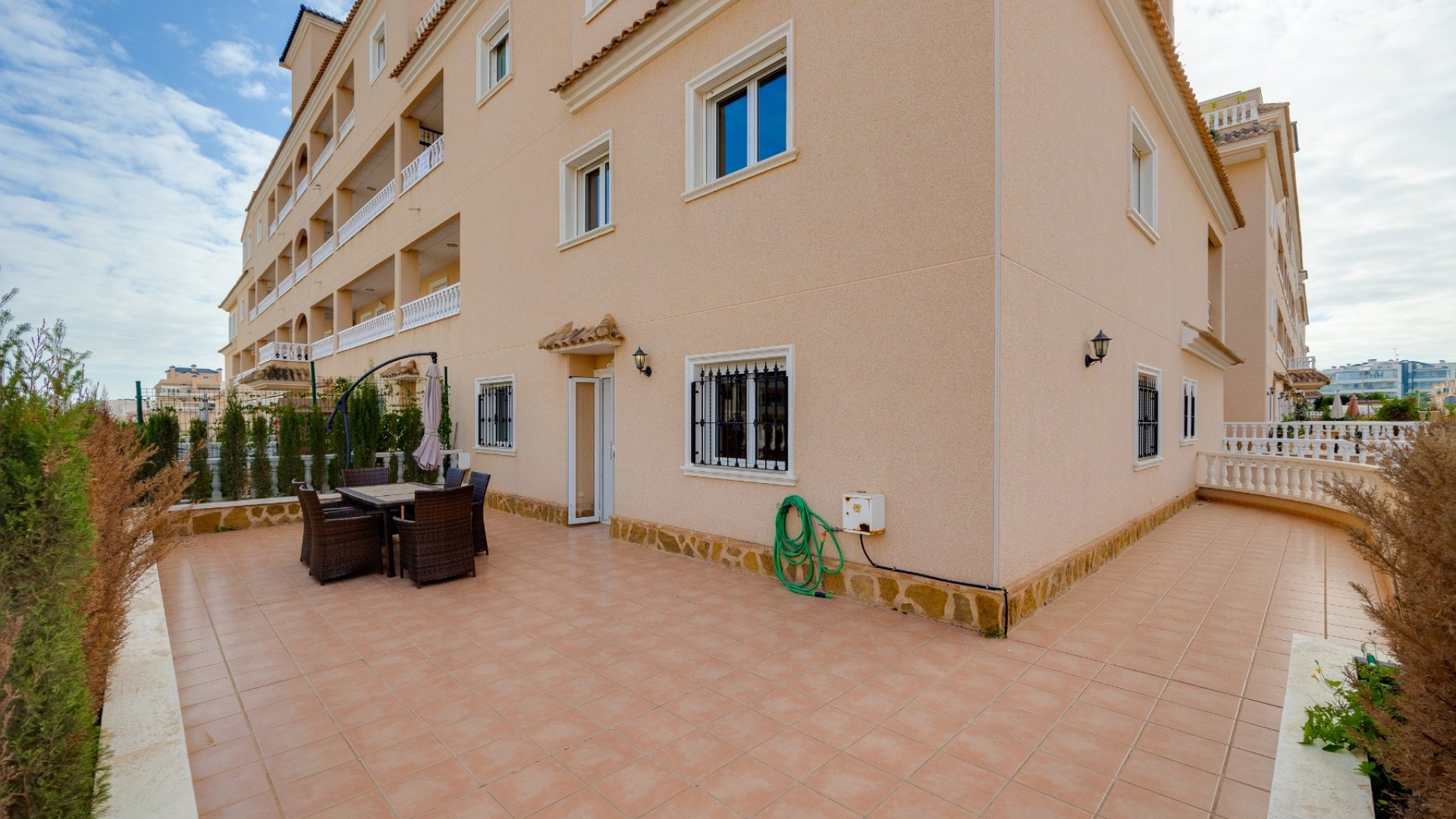 Reventa - Chalets -
Orihuela Costa - Los Dolses