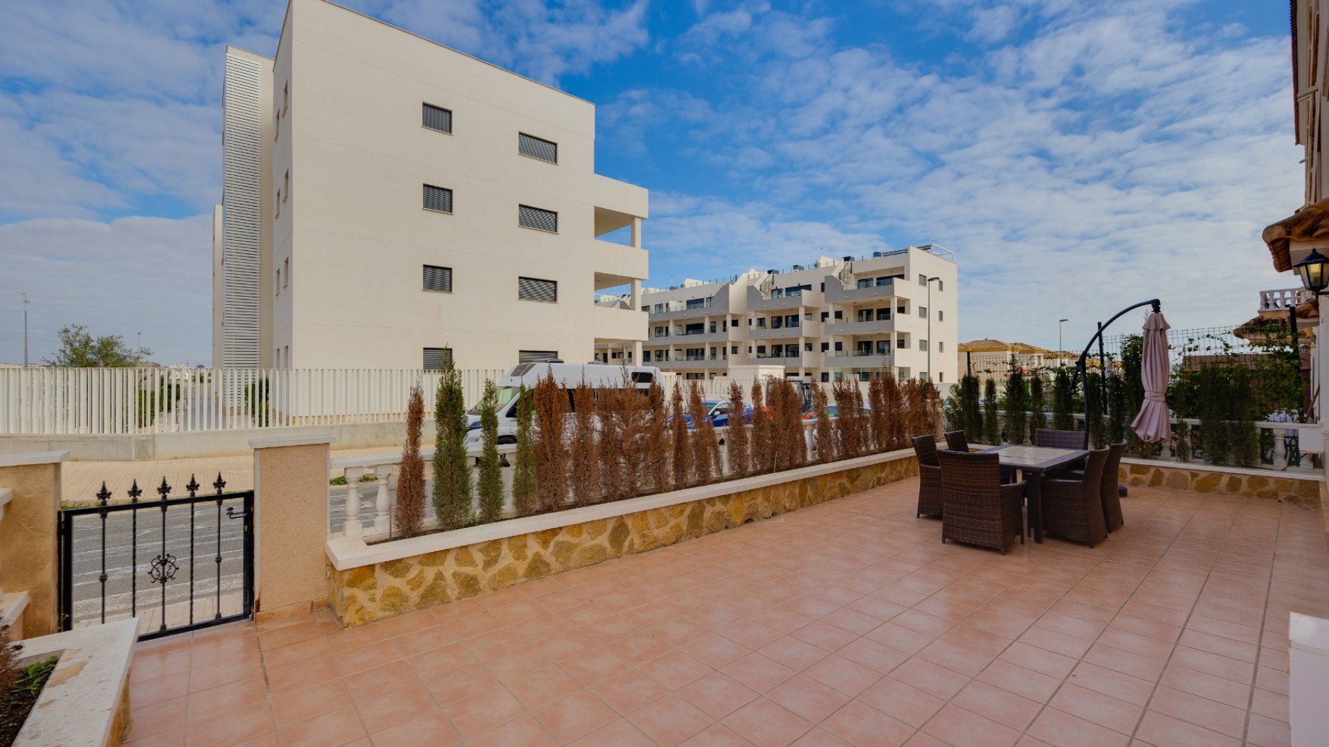 Reventa - Chalets -
Orihuela Costa - Los Dolses