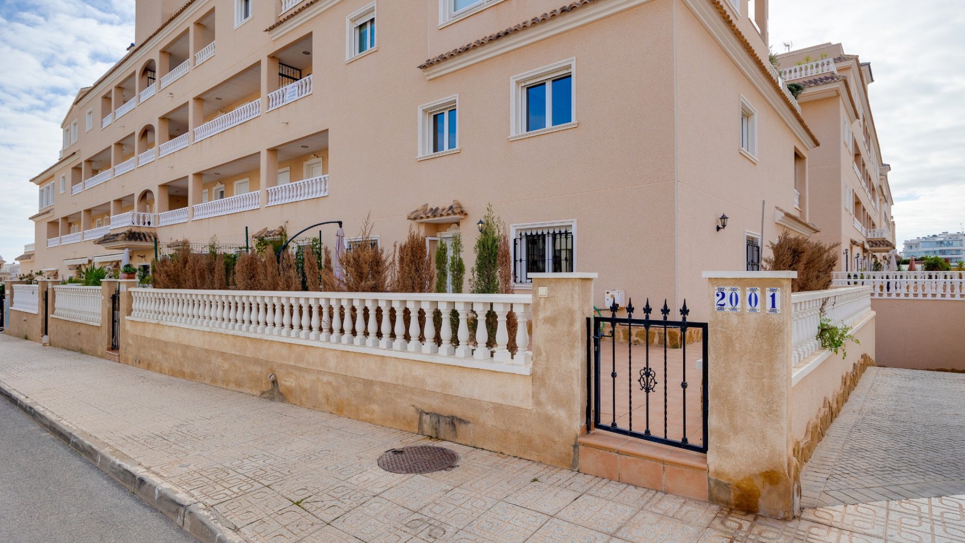 Reventa - Chalets -
Orihuela Costa - Los Dolses