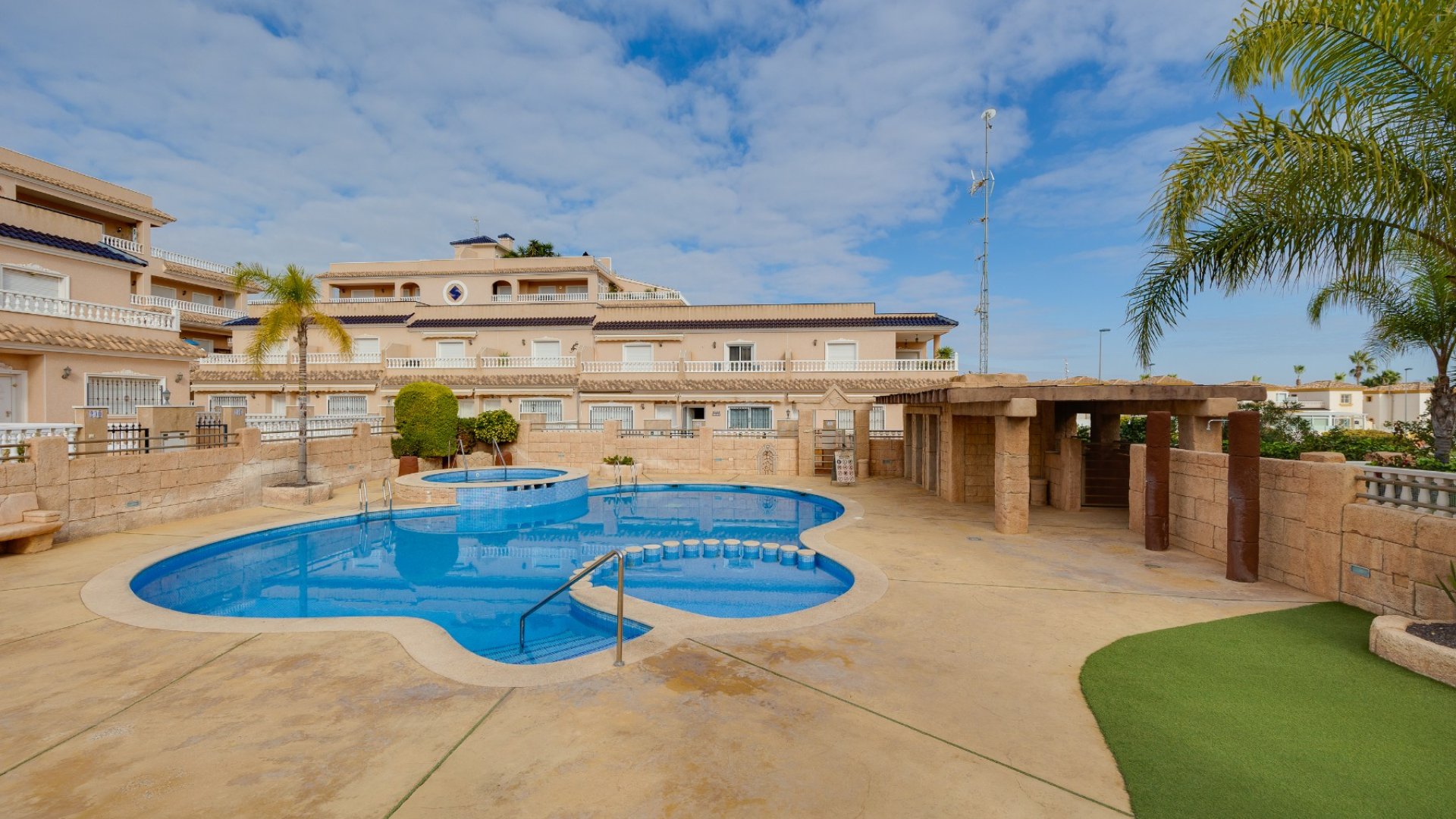 Reventa - Chalets -
Orihuela Costa - Los Dolses