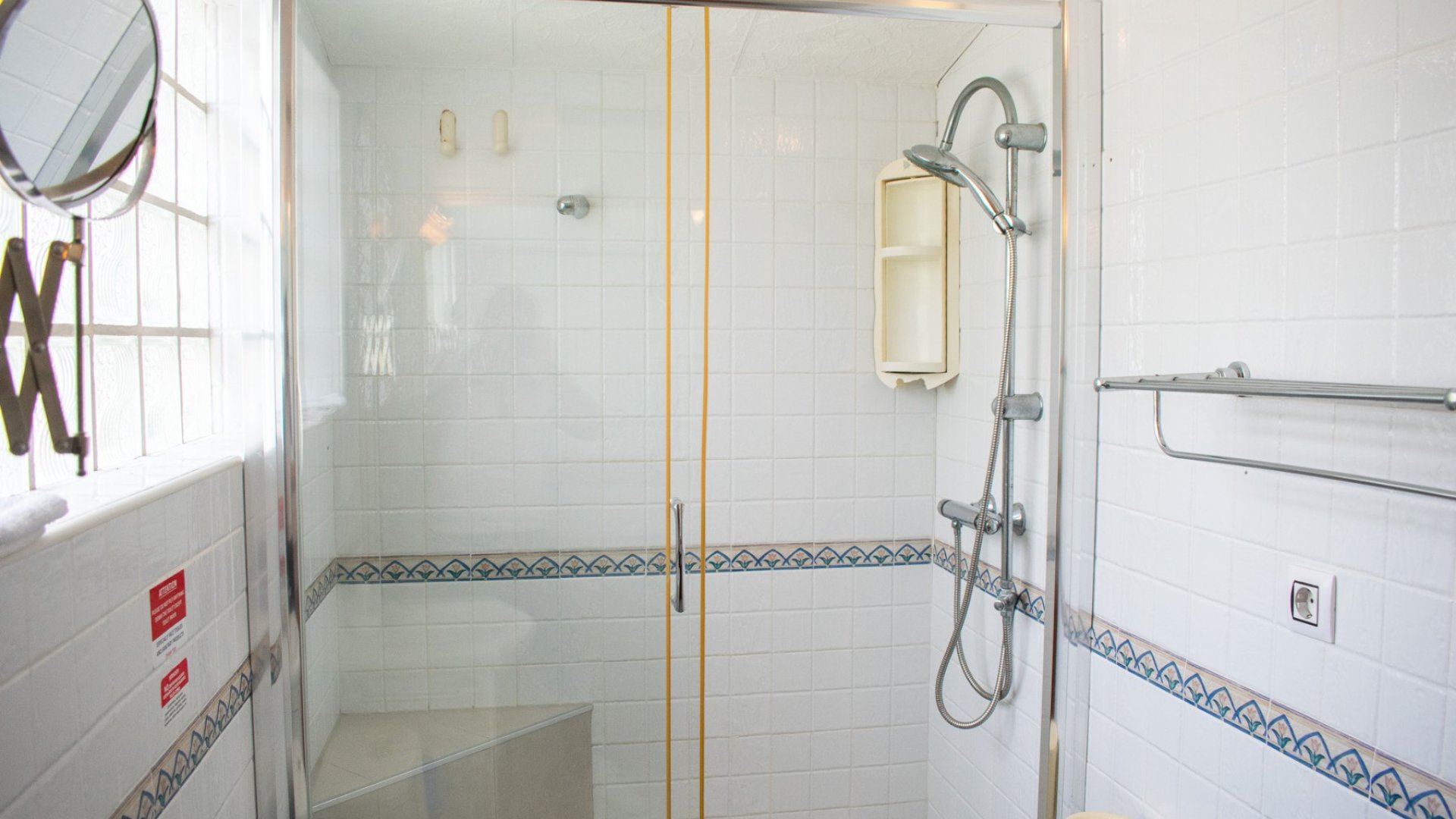 Reventa - Chalets -
Orihuela Costa - MUY CERCA DE LA PLAYA