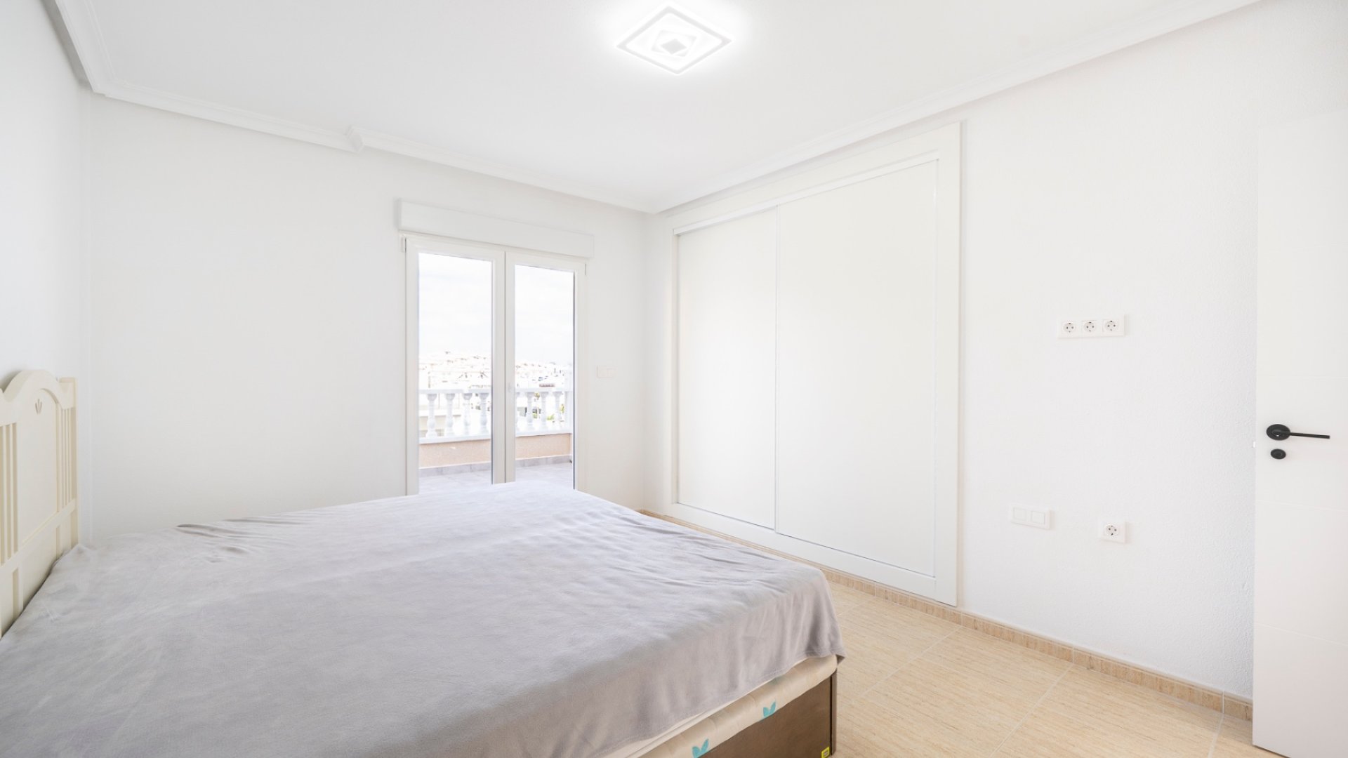 Reventa - Chalets -
Orihuela Costa - Pau 26