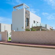 Reventa - Chalets -
Orihuela Costa - Pau 8*