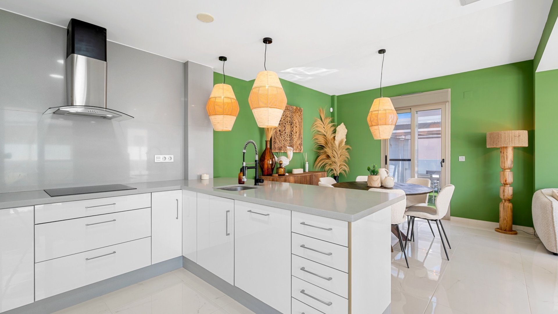 Reventa - Chalets -
Orihuela Costa - Pau 8*