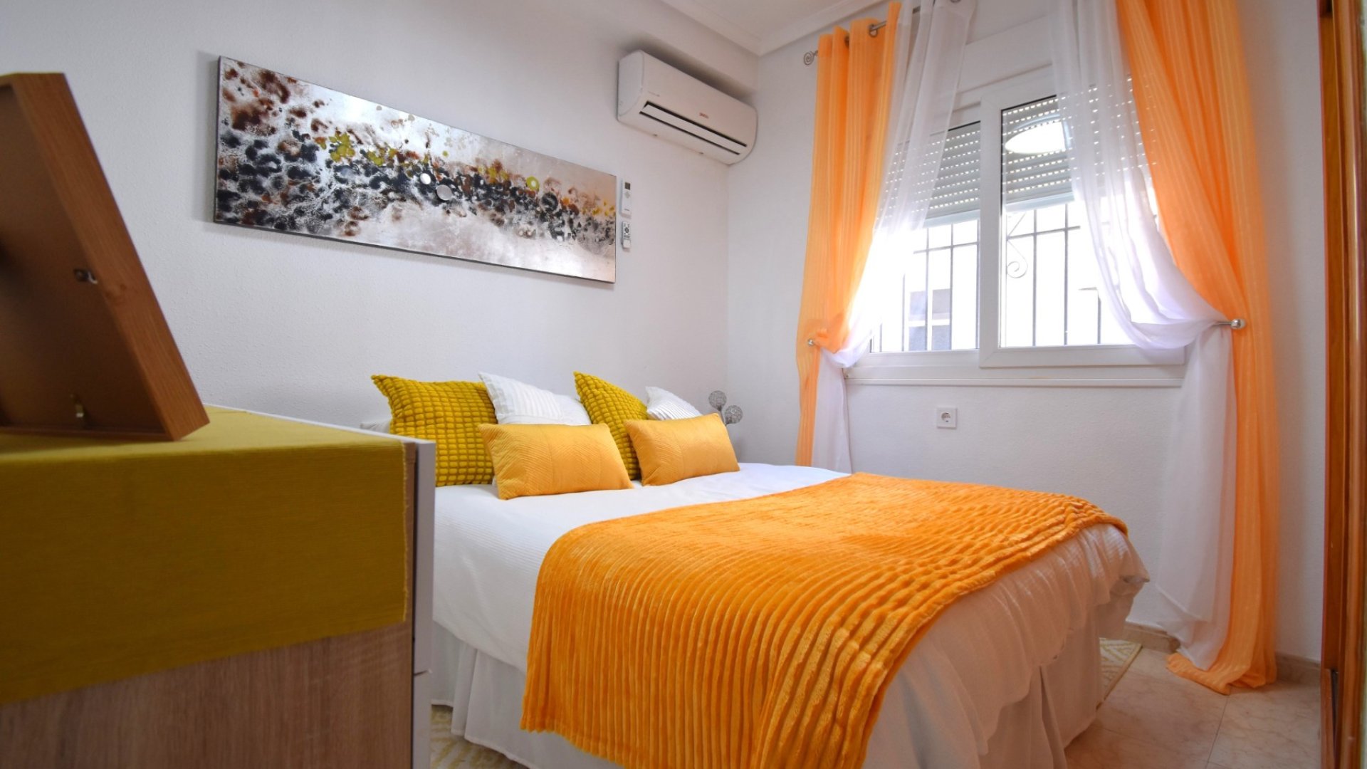 Reventa - Chalets -
Orihuela Costa - Playa Flamenca