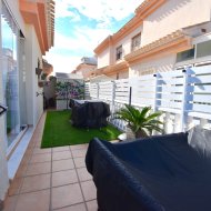 Reventa - Chalets -
Orihuela Costa - Playa Flamenca