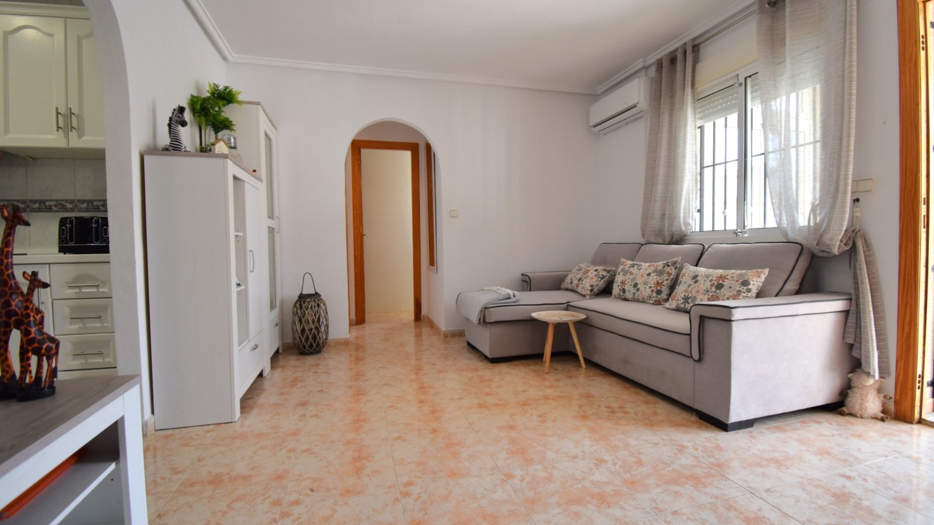 Reventa - Chalets -
Orihuela Costa - Playa Flamenca