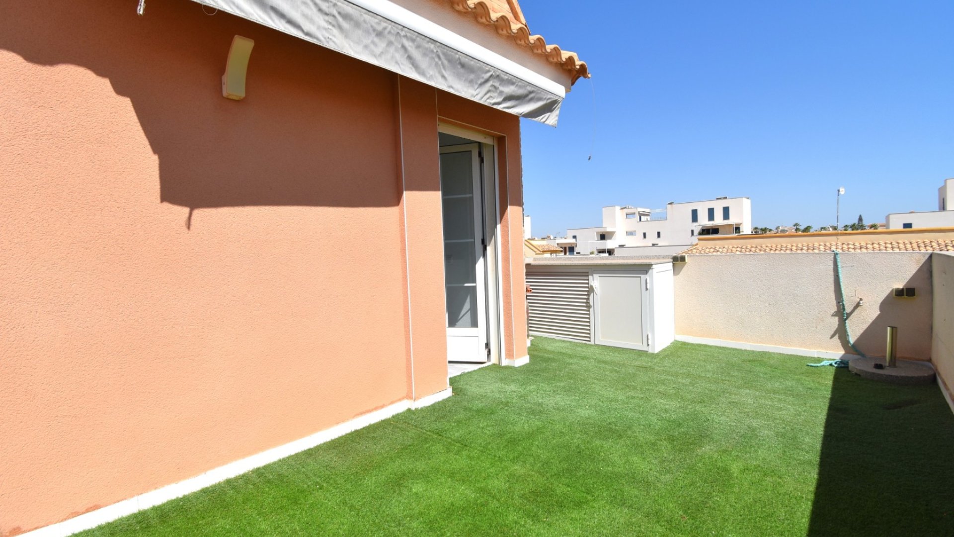 Reventa - Chalets -
Orihuela Costa - Playa Flamenca