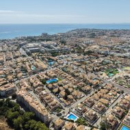 Reventa - Chalets -
Orihuela Costa - Playa Flamenca