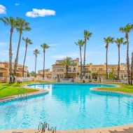 Reventa - Chalets -
Orihuela Costa - Playa Flamenca