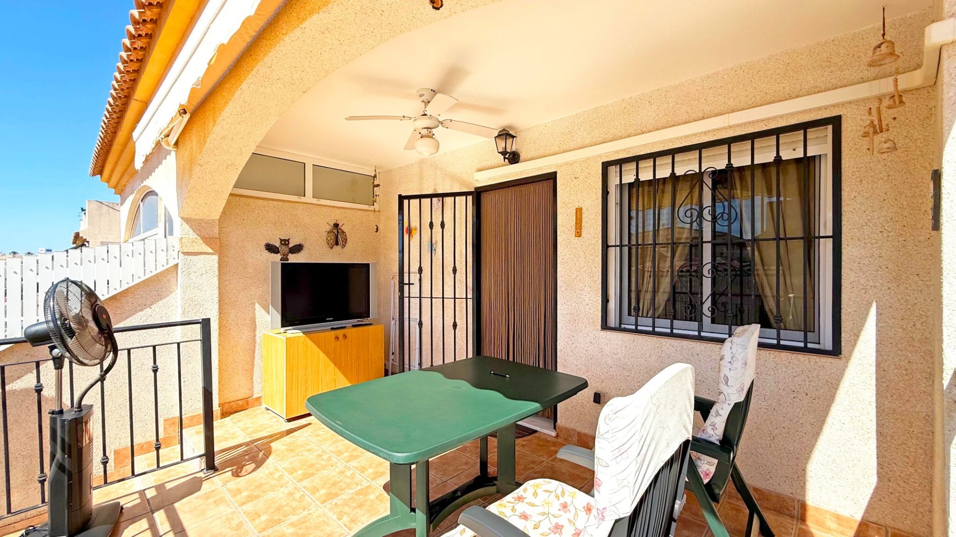 Reventa - Chalets -
Orihuela Costa - Playa Flamenca