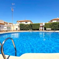 Reventa - Chalets -
Orihuela Costa - Playa Flamenca