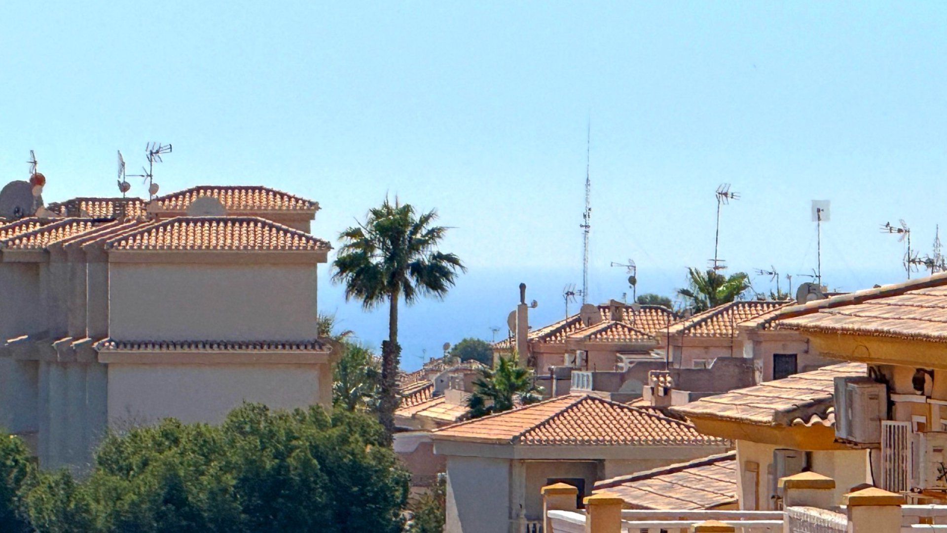 Reventa - Chalets -
Orihuela Costa - Playa Flamenca