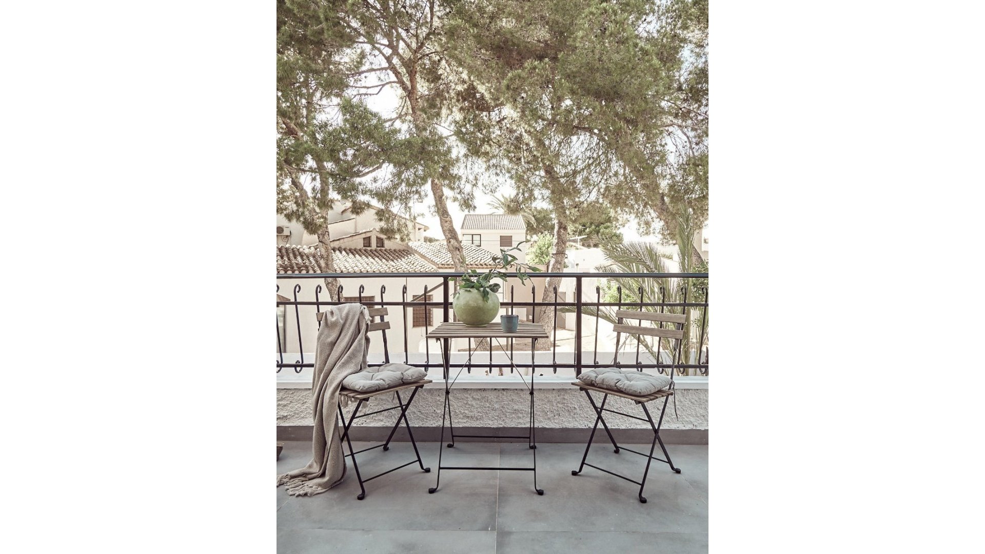 Reventa - Chalets -
Orihuela Costa - Punta Prima