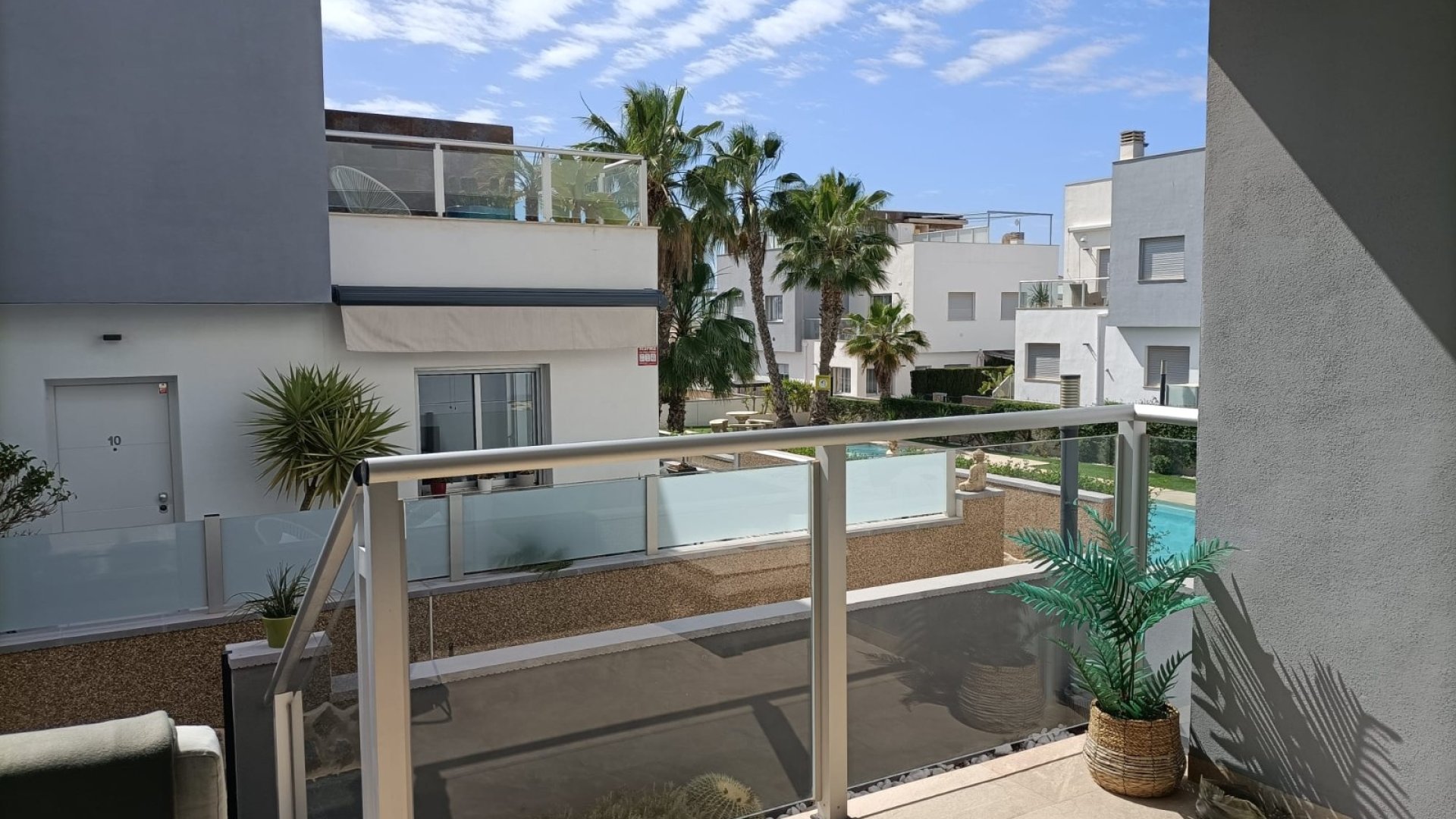 Reventa - Chalets -
Orihuela Costa - Punta Prima