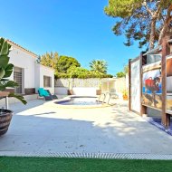 Reventa - Chalets -
Orihuela Costa - Punta Prima
