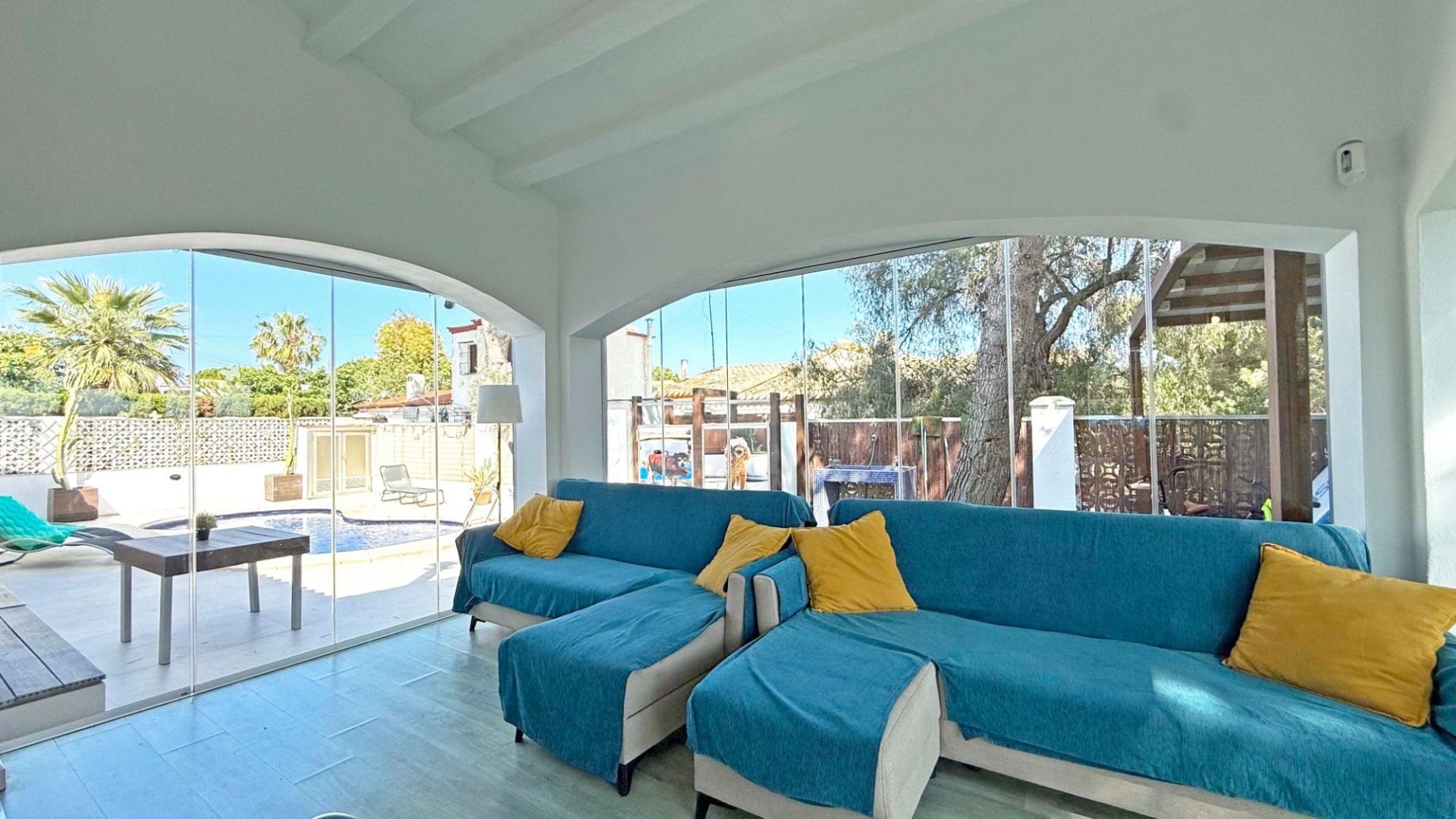 Reventa - Chalets -
Orihuela Costa - Punta Prima