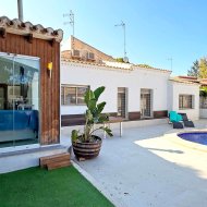 Reventa - Chalets -
Orihuela Costa - Punta Prima