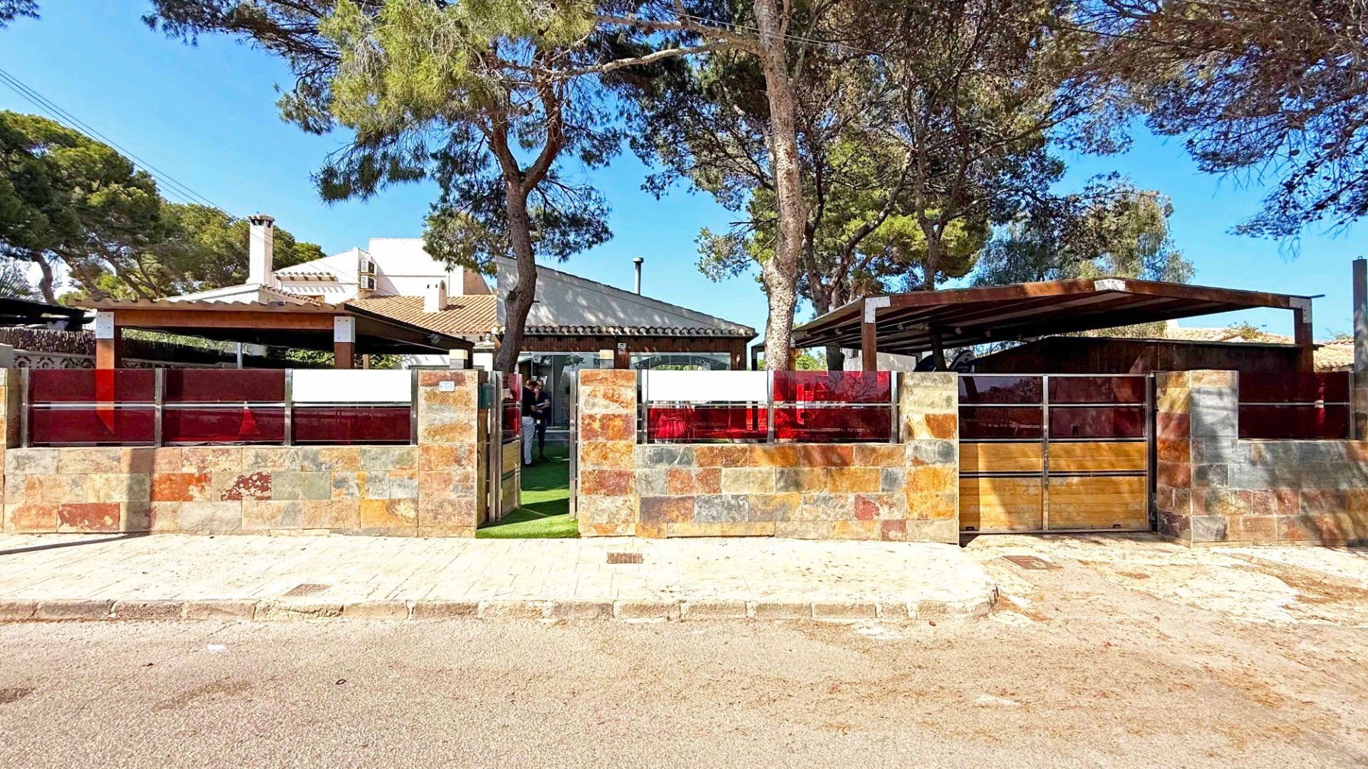 Reventa - Chalets -
Orihuela Costa - Punta Prima