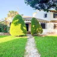 Reventa - Chalets -
Orihuela Costa - Punta Prima