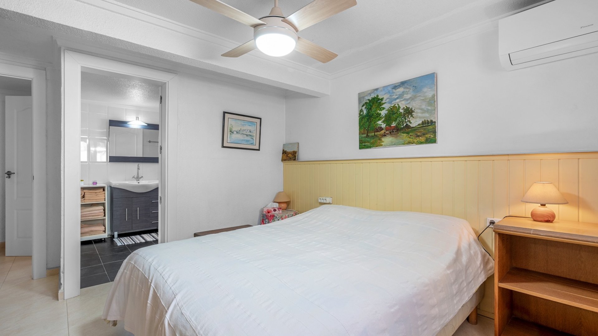 Reventa - Chalets -
Orihuela Costa - Punta Prima