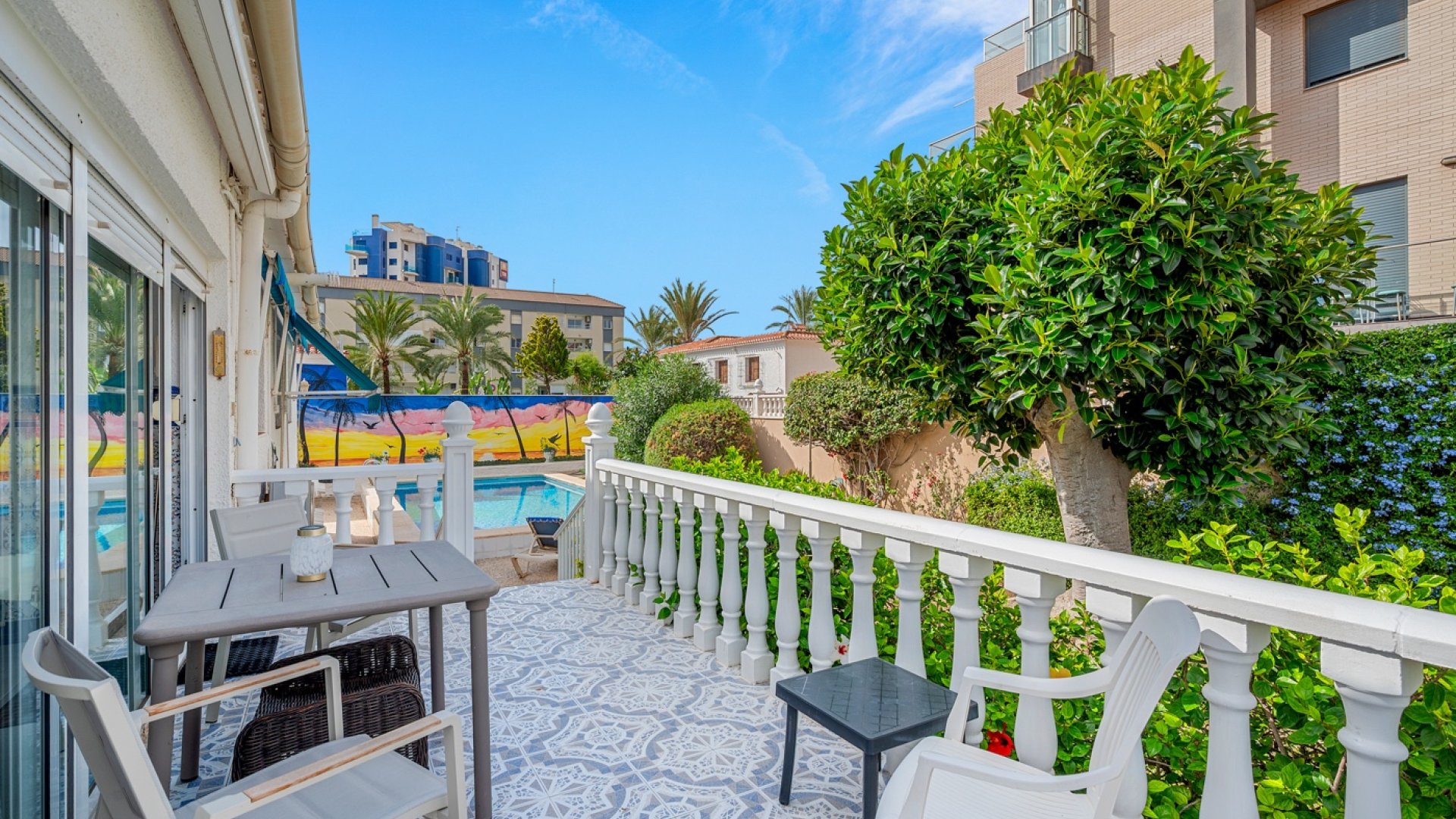 Reventa - Chalets -
Orihuela Costa - Punta Prima