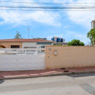 Reventa - Chalets -
Orihuela Costa - Punta Prima