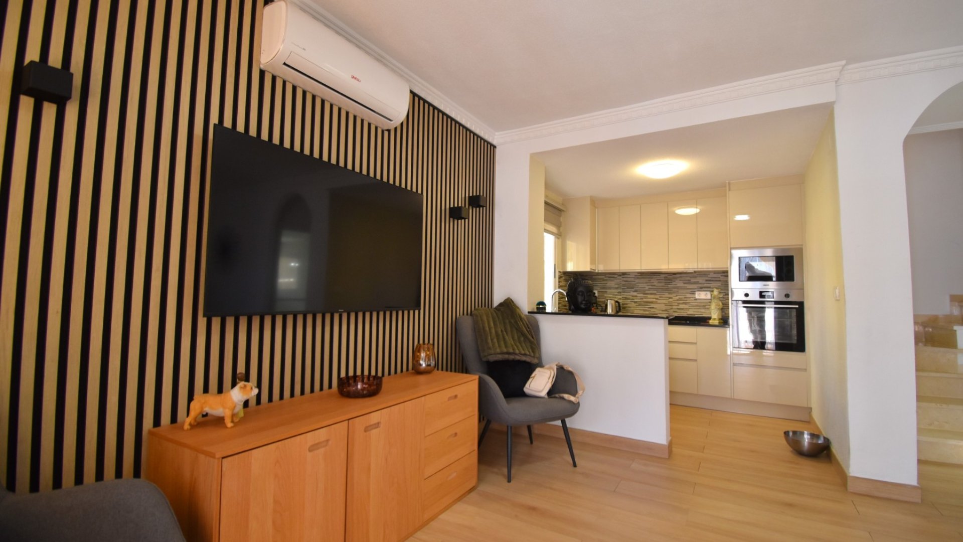 Reventa - Chalets -
Orihuela Costa - Villamartín