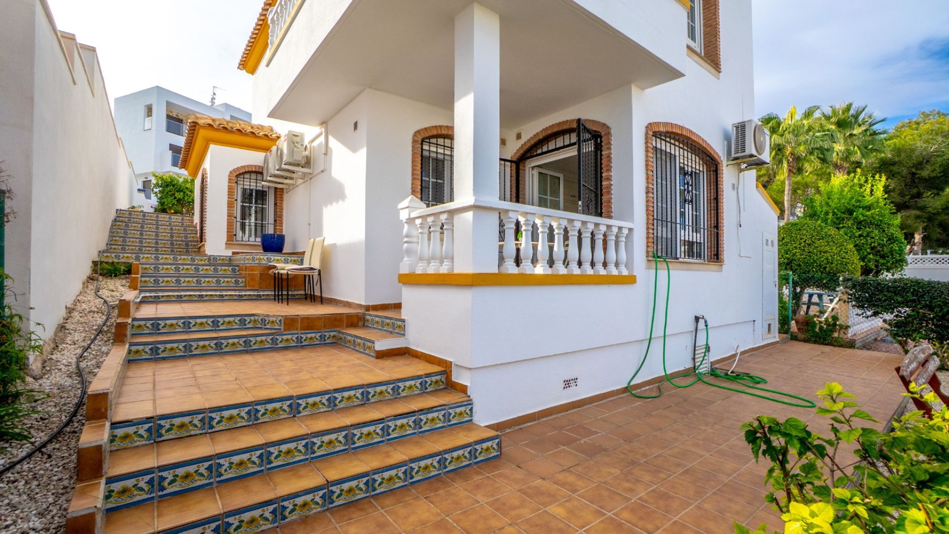 Reventa - Chalets -
Orihuela Costa - Villamartín