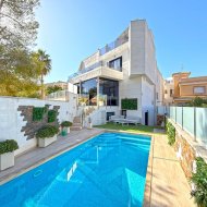 Reventa - Chalets -
Orihuela Costa - Villamartín