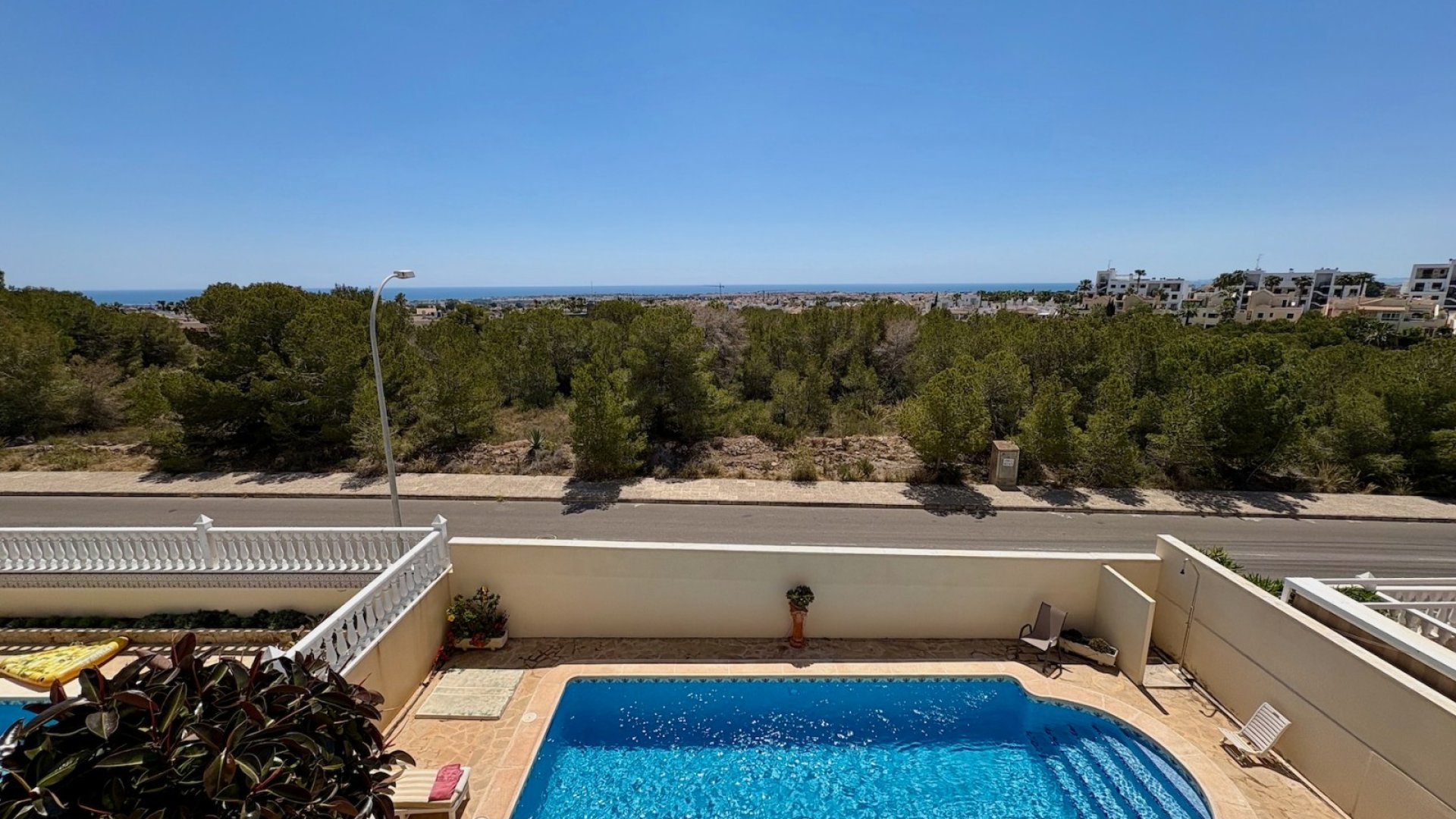 Reventa - Chalets -
Orihuela Costa - Villamartín