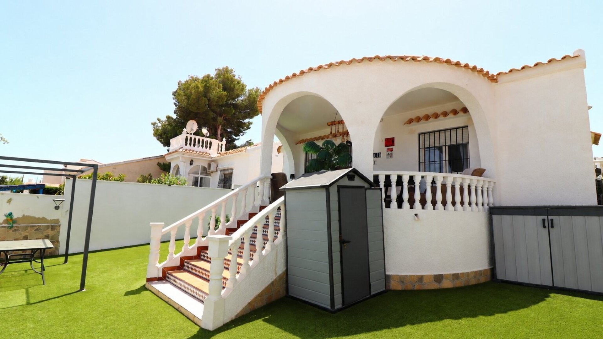 Reventa - Chalets -
Orihuela Costa - Villamartín