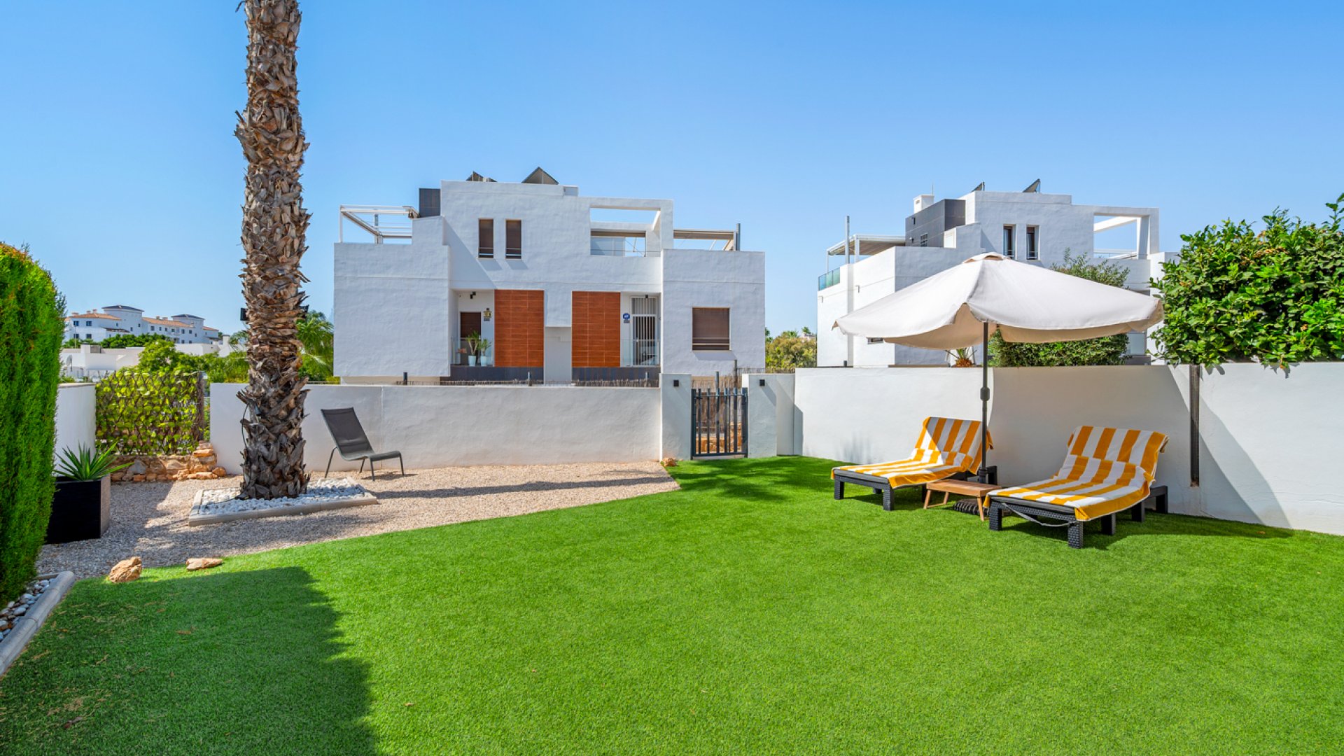 Reventa - Chalets -
Orihuela Costa - Villamartín