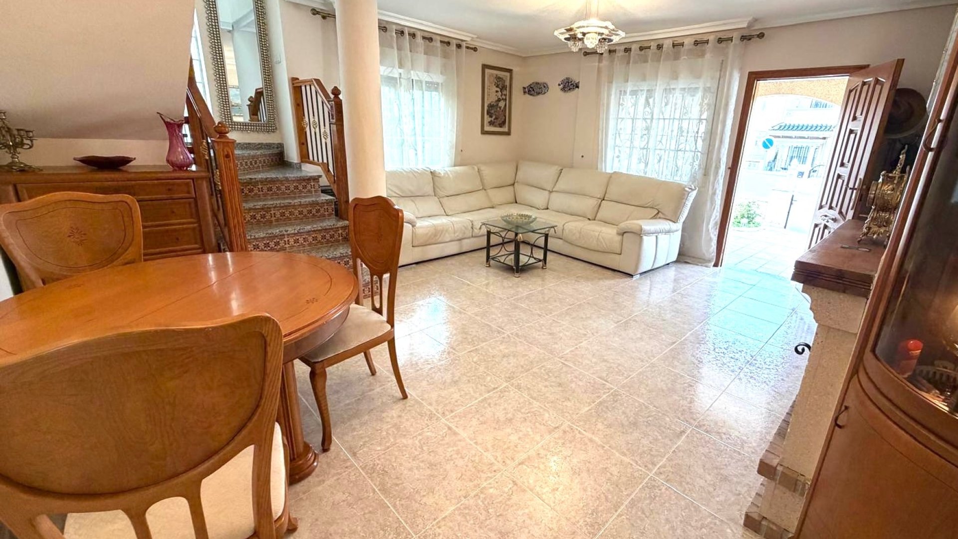 Reventa - Chalets -
Orihuela Costa - Villamartín