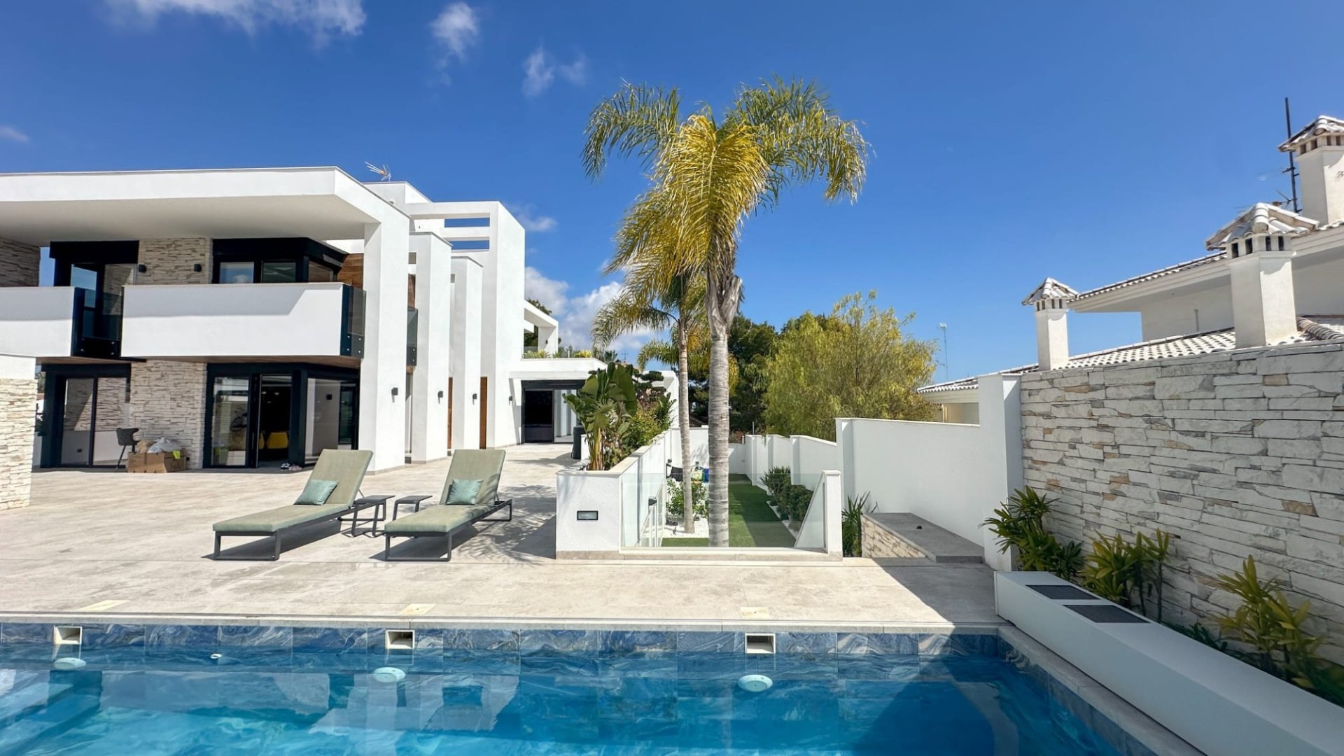 Reventa - Chalets -
Orihuela Costa - Villamartín