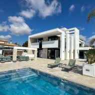 Reventa - Chalets -
Orihuela Costa - Villamartín