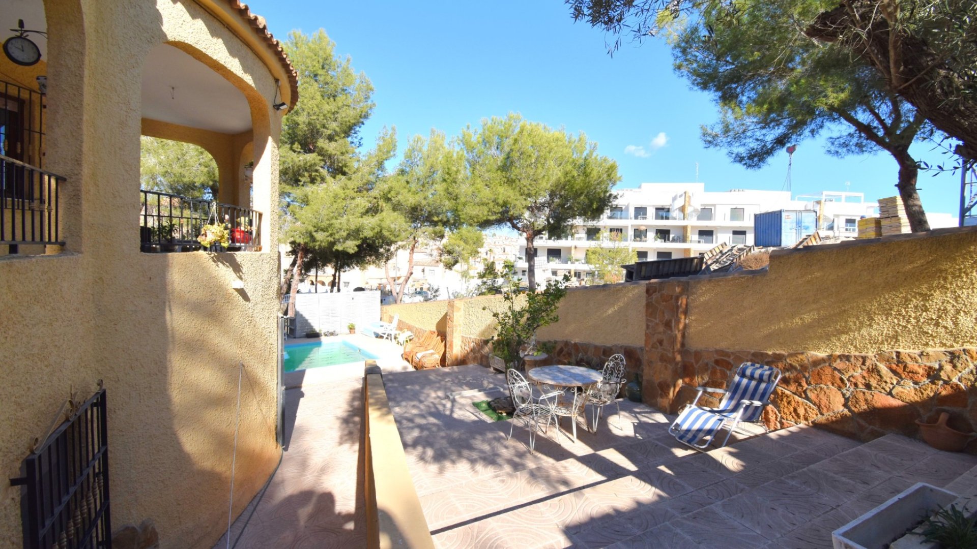 Reventa - Chalets -
Orihuela Costa - Villamartín