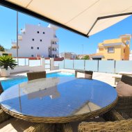 Reventa - Chalets -
Orihuela Costa - Villamartín