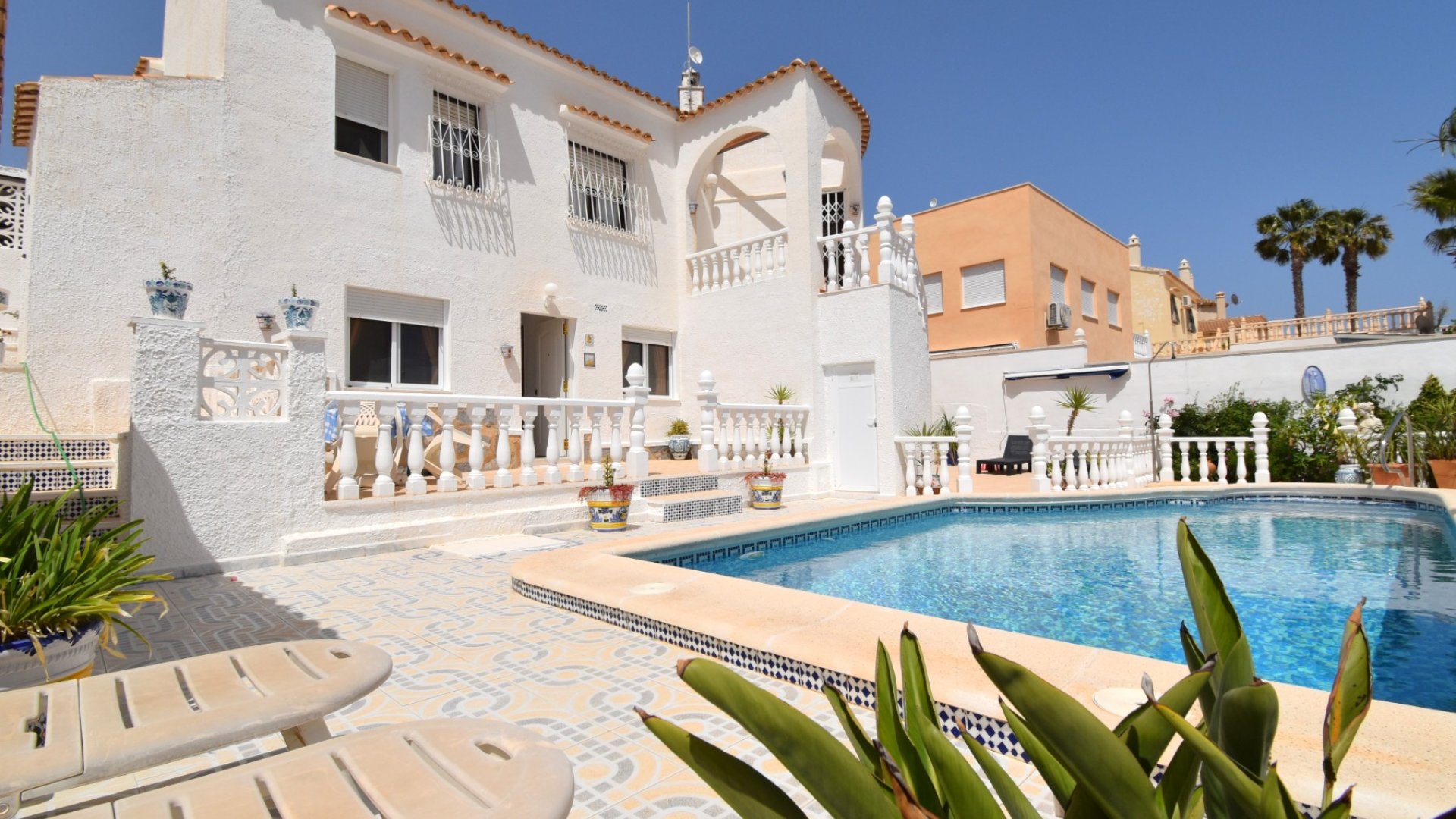 Reventa - Chalets -
Orihuela Costa - Villamartín