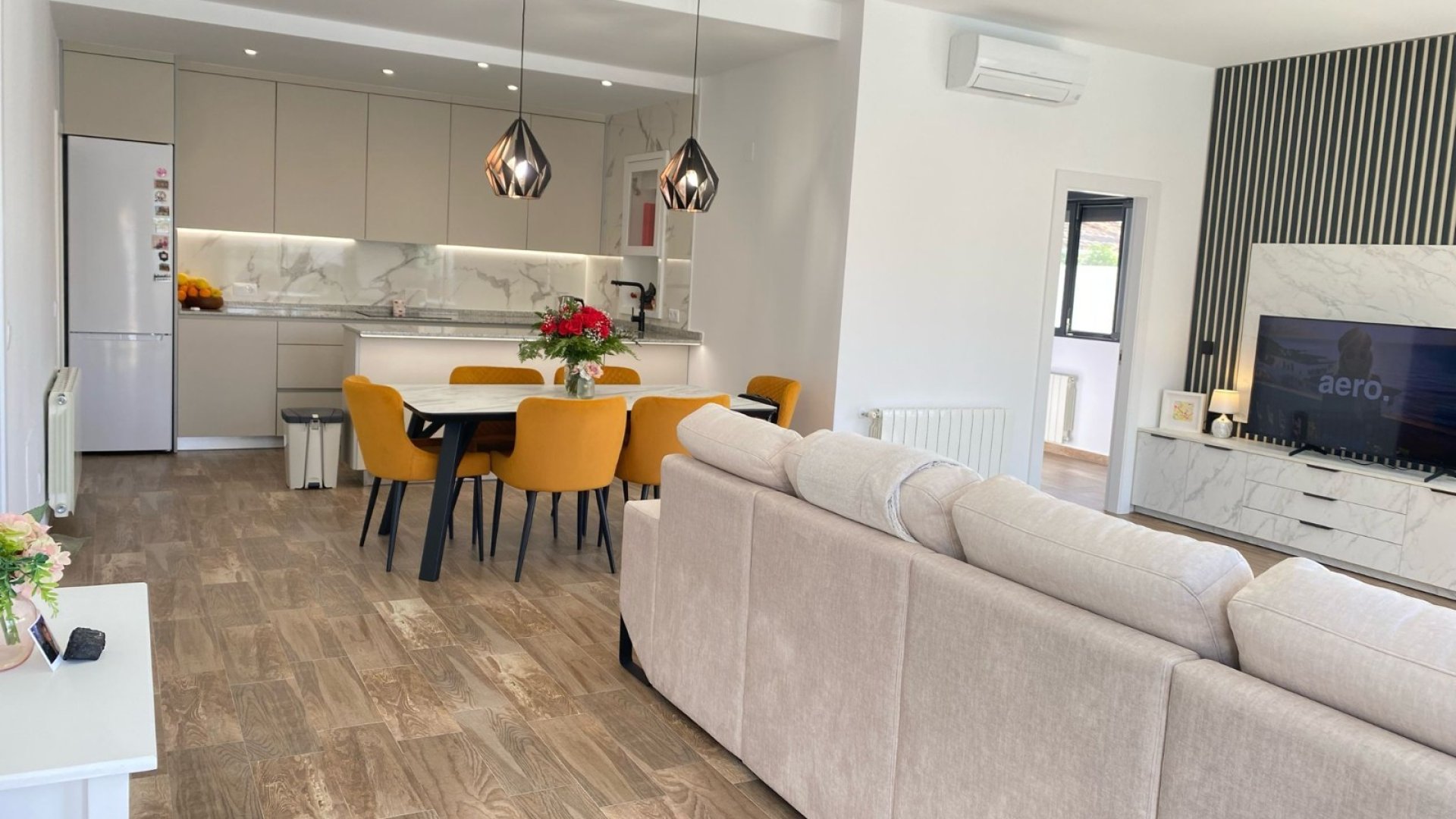Reventa - Chalets -
Orihuela Costa - Villamartín