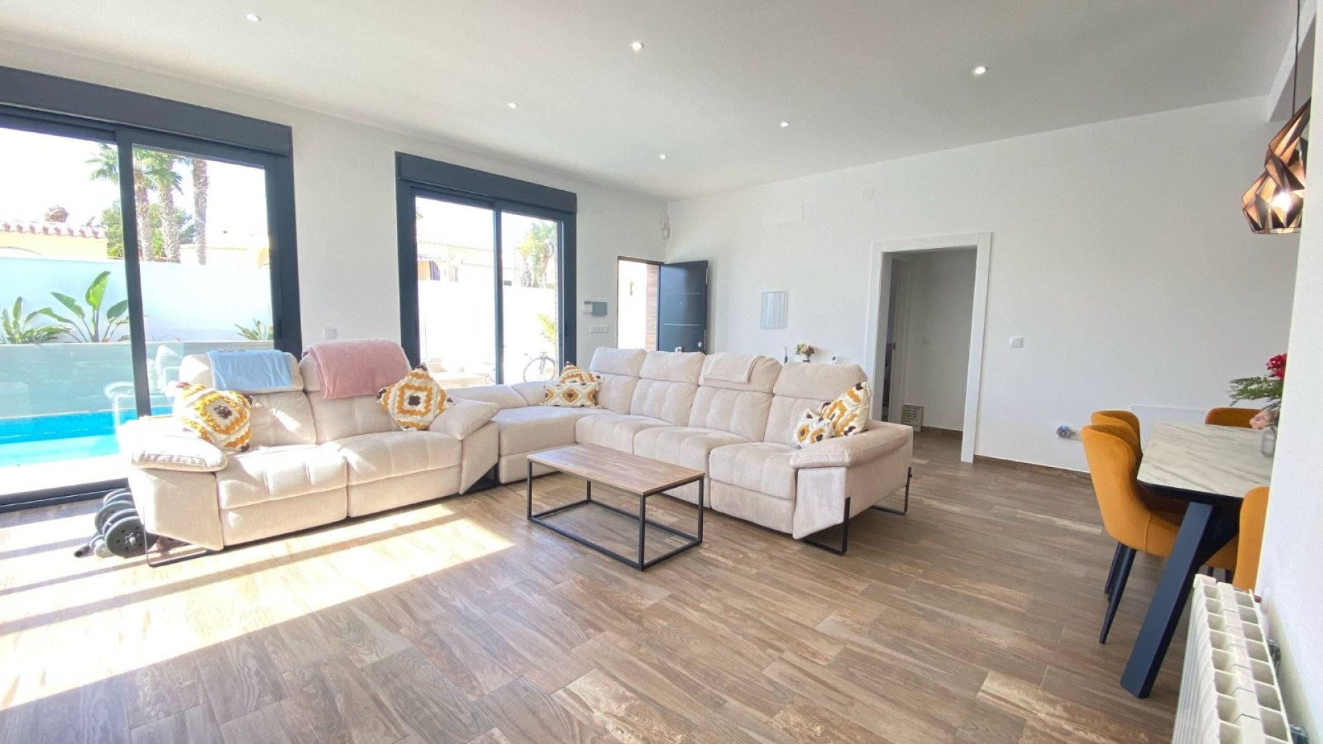 Reventa - Chalets -
Orihuela Costa - Villamartín