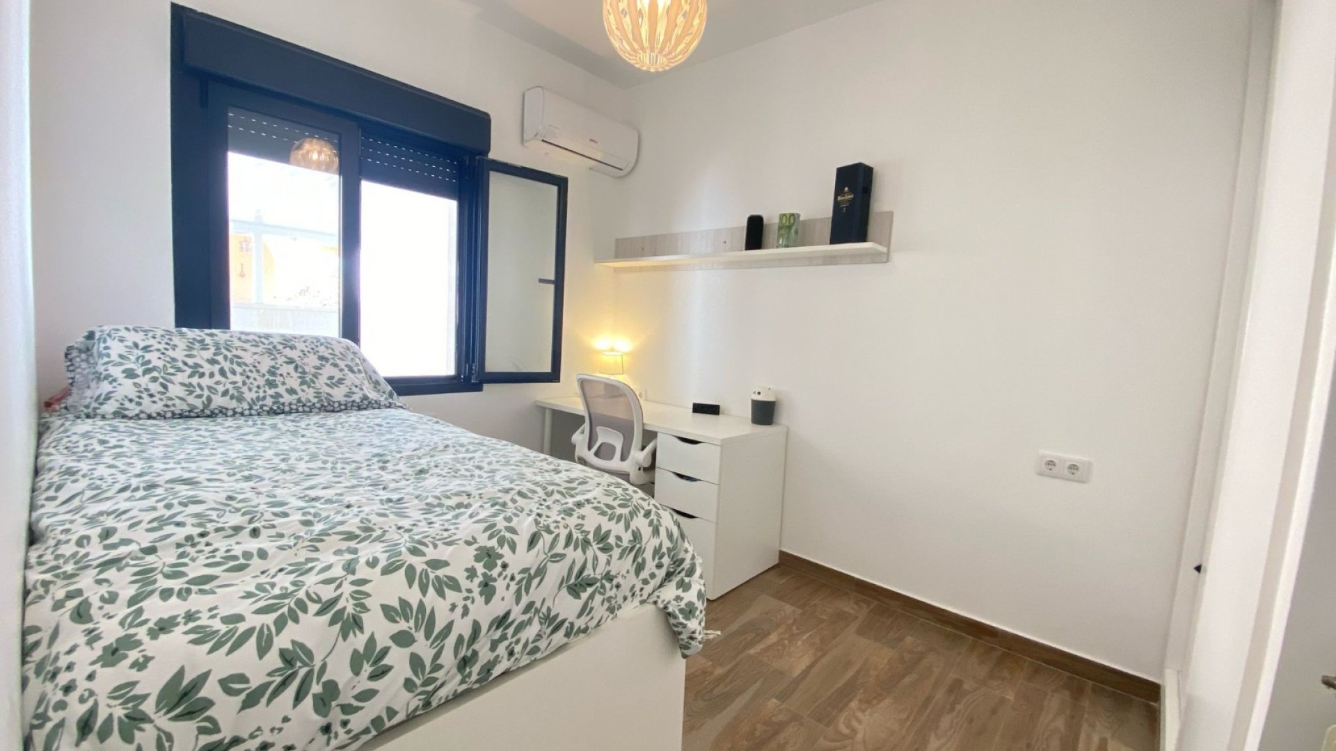 Reventa - Chalets -
Orihuela Costa - Villamartín