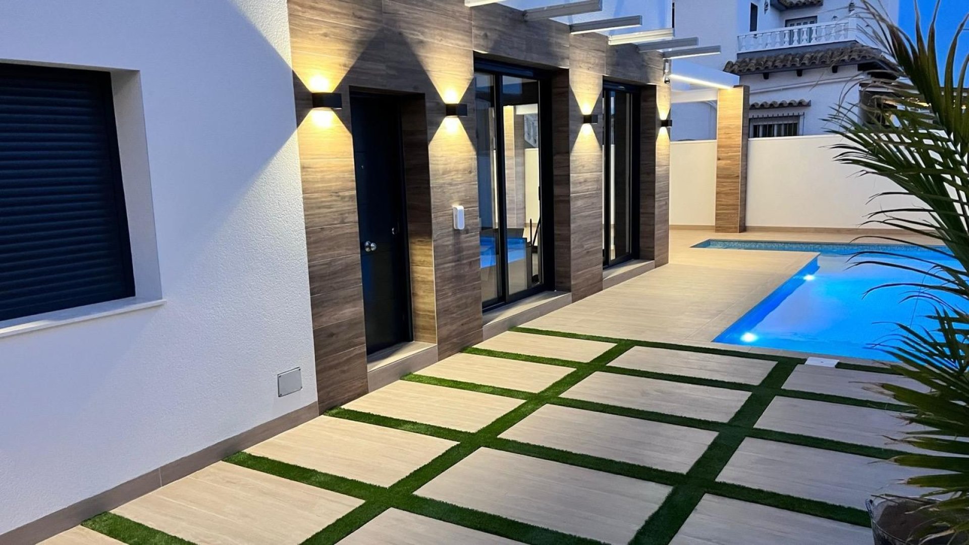 Reventa - Chalets -
Orihuela Costa - Villamartín
